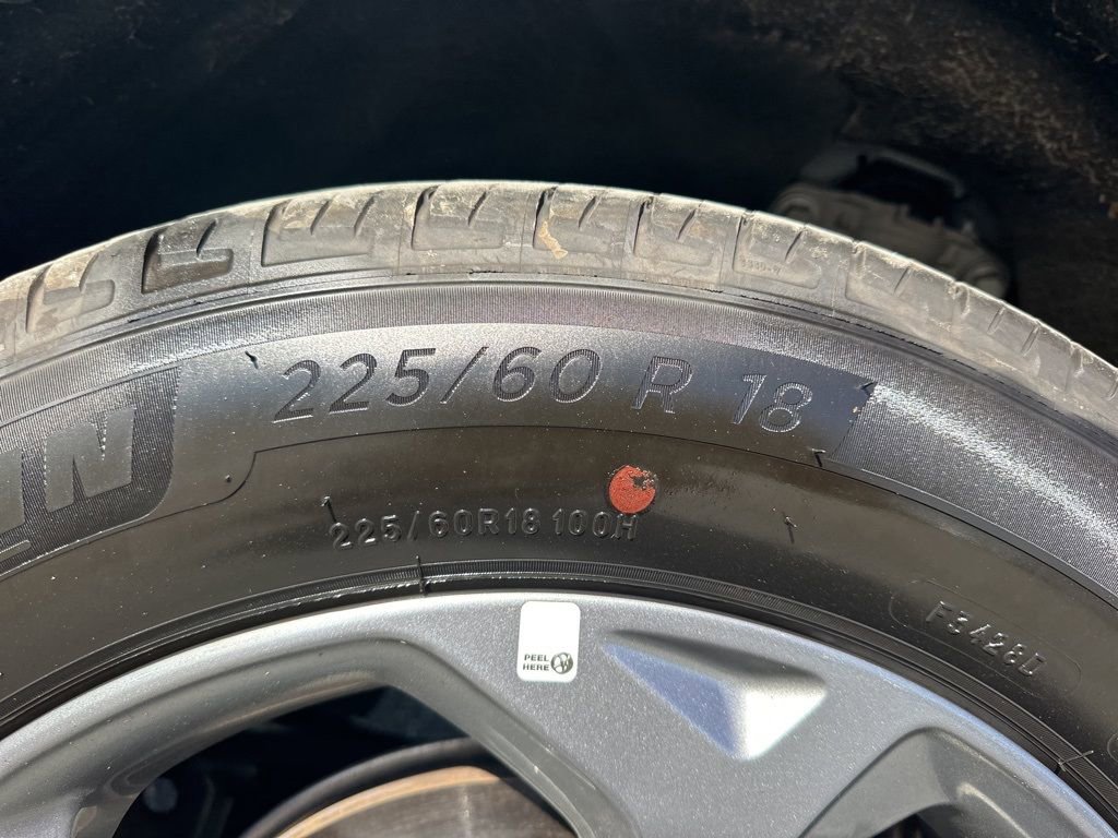 Used 2025 Ford Escape ST-Line image 28