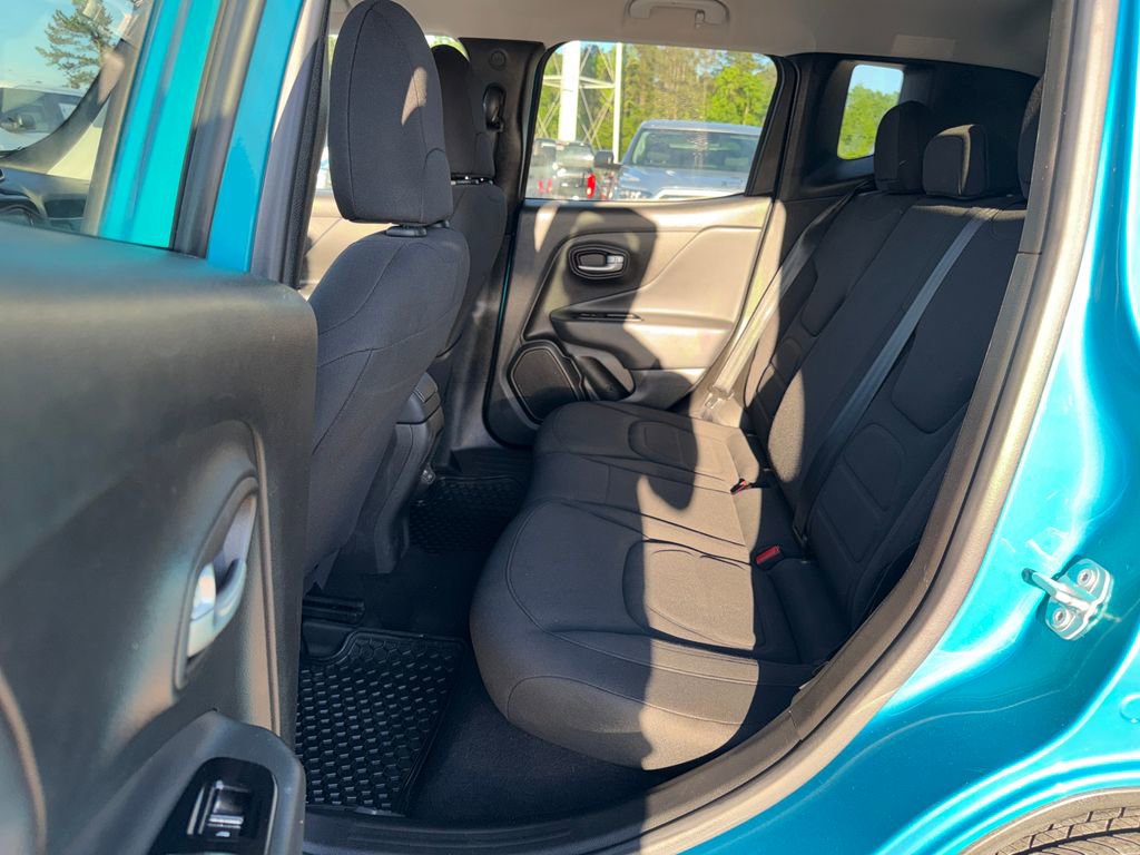 Used 2022 Jeep Renegade Latitude image 25