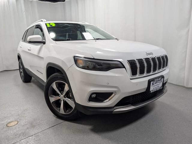 Used 2019 Jeep Cherokee Limited w/ Luxury Group AWD/4WD image 2