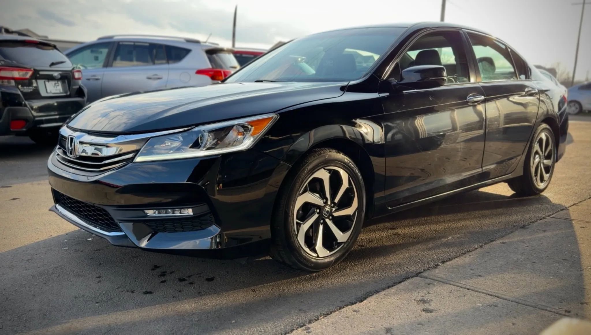 Used 2017 Honda Accord EX-L image 5