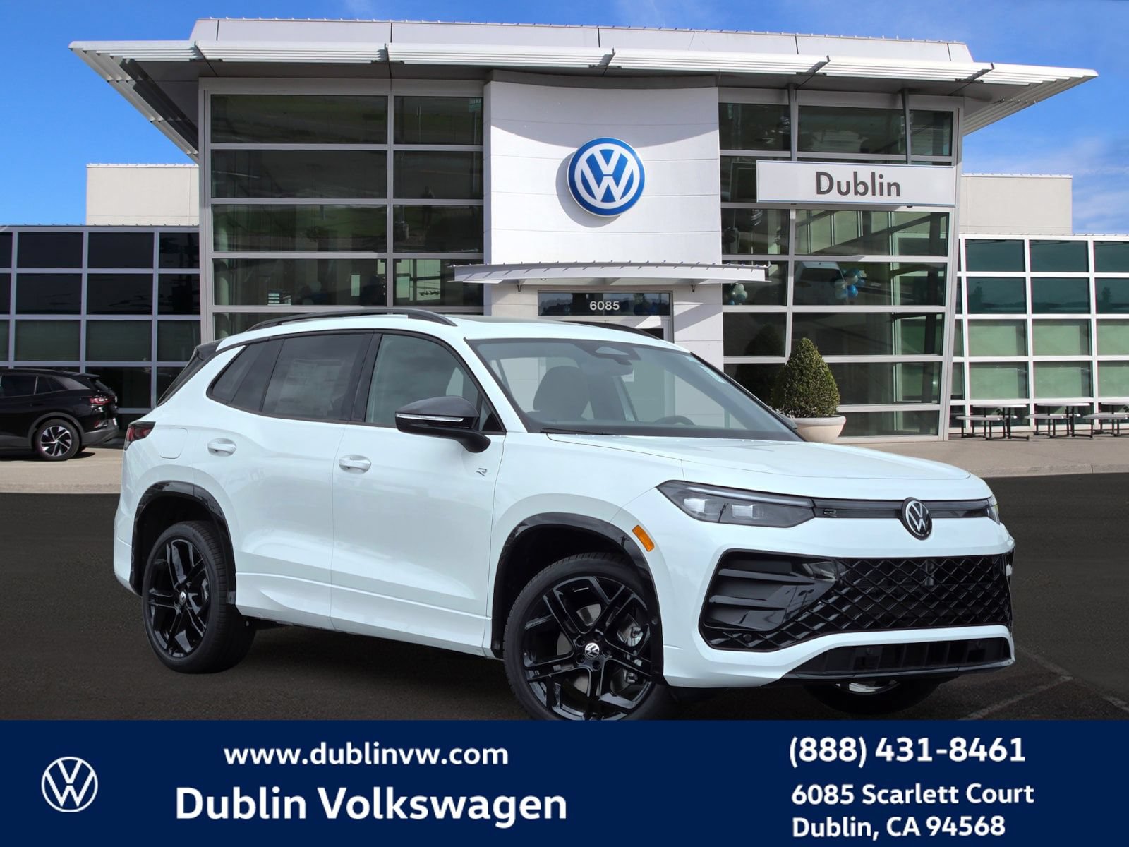 New 2026 Volkswagen Tiguan SE R-Line AWD/4WD image 1