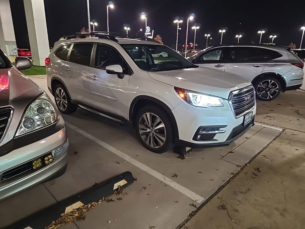 Used 2020 Subaru Ascent Limited w/ Technology Package image 2