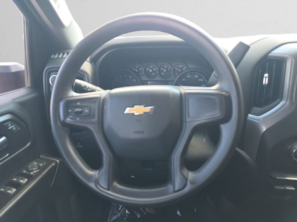 Used 2020 Chevrolet Silverado 2500 Custom w/ Custom Value Package image 14