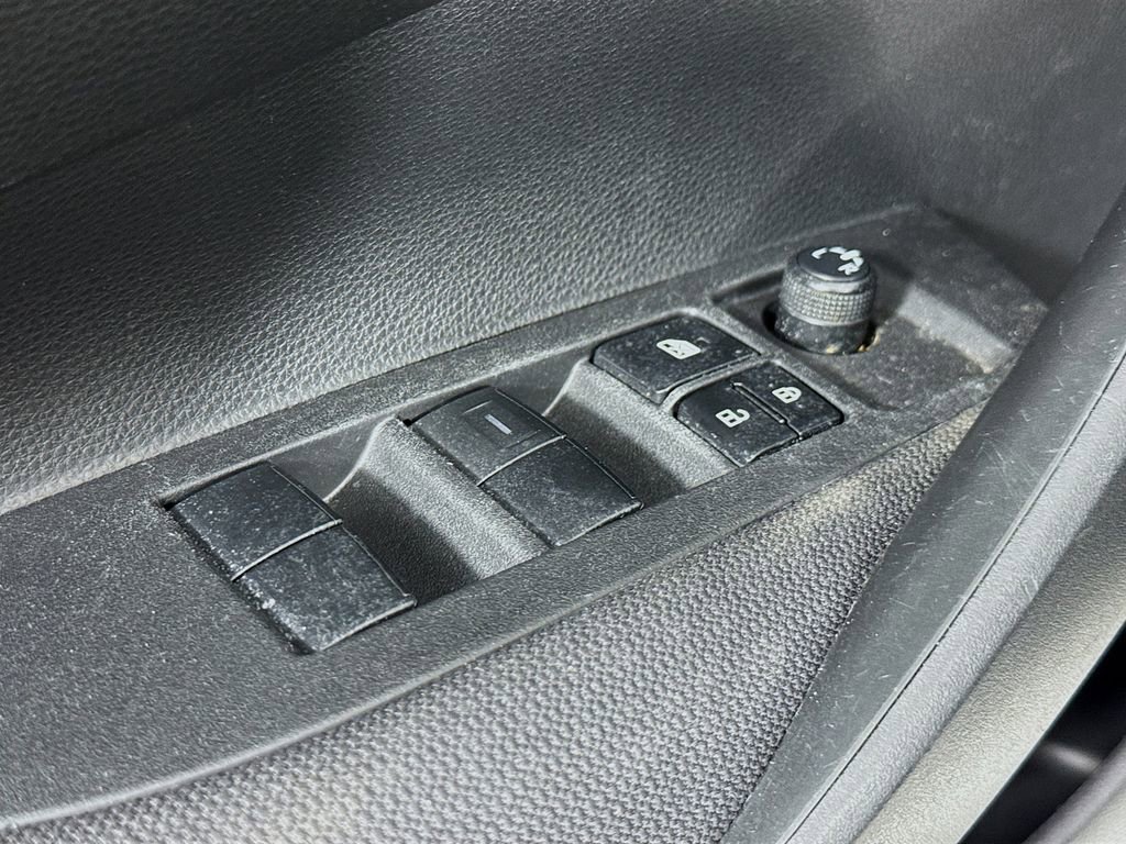 Used 2022 Toyota Corolla LE image 16