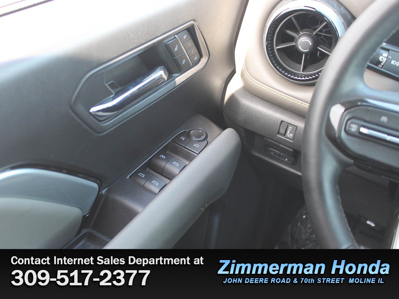 Used 2024 Chevrolet Colorado ZR2 w/ ZR2 Convenience Package III AWD/4WD image 14
