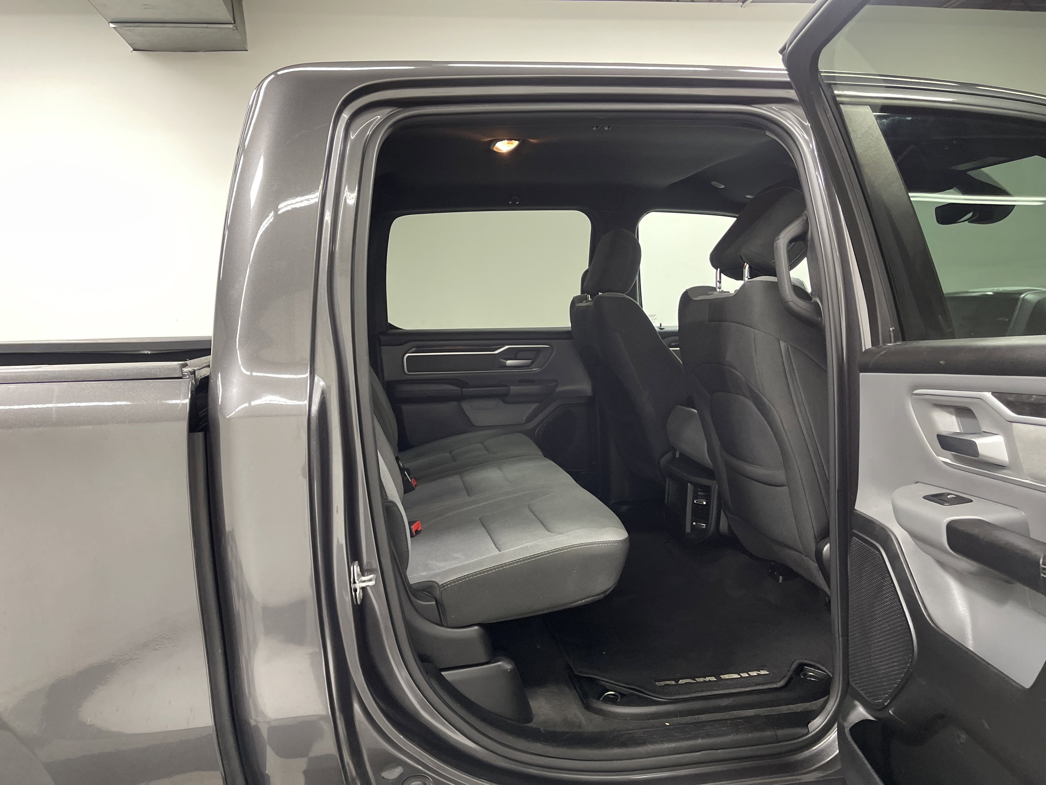 Used 2021 RAM 1500 Big Horn AWD/4WD image 19