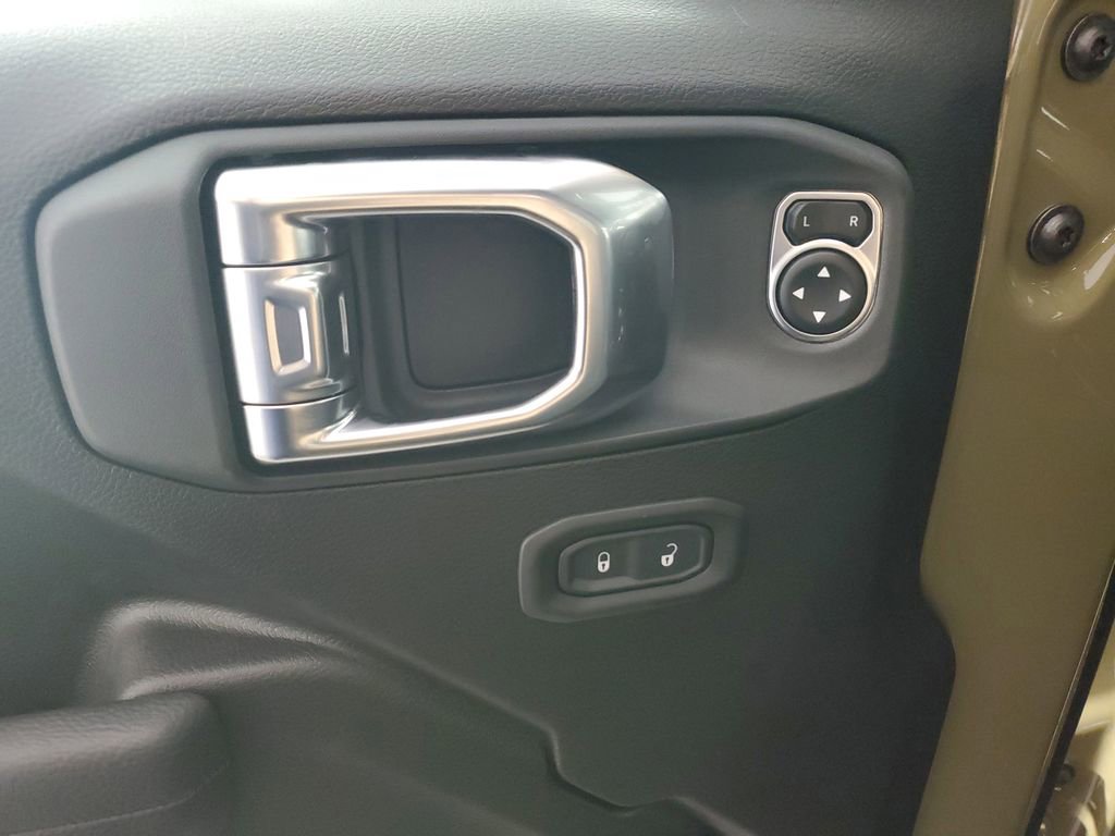 New 2025 Jeep Gladiator Willys image 28