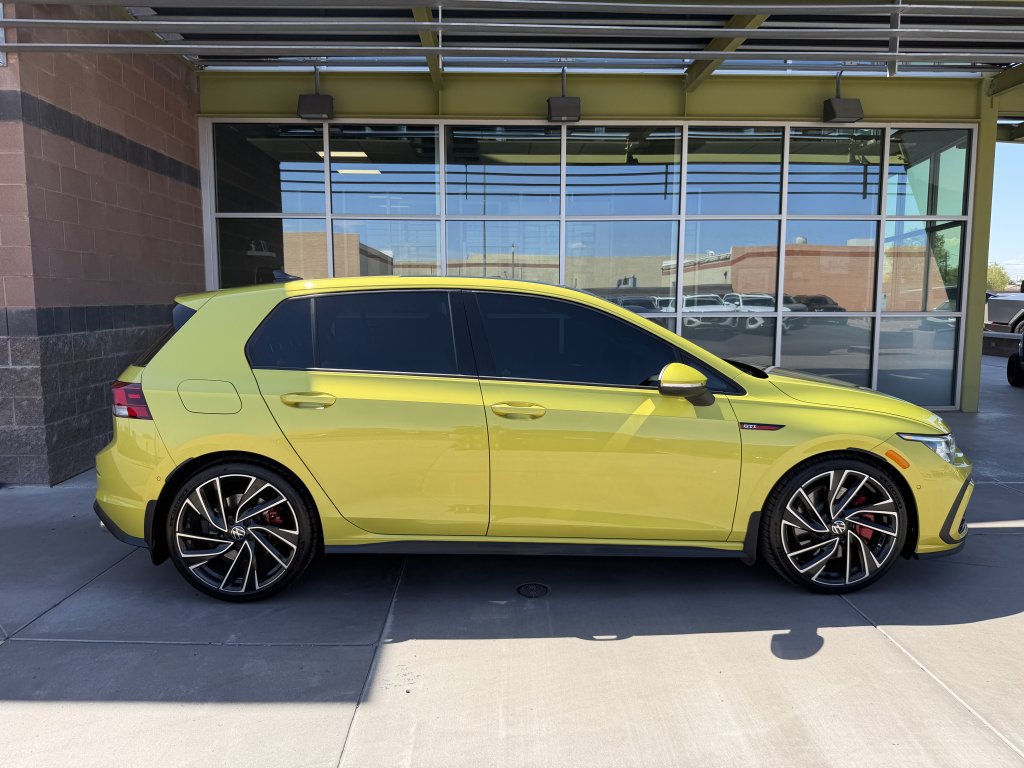 Used 2022 Volkswagen GTI Autobahn FWD image 9