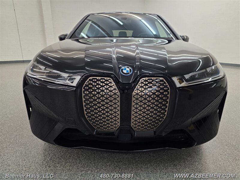 Used 2023 BMW iX M60 w/ Executive Package AWD/4WD image 10