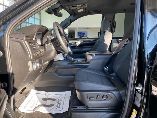 Used 2023 GMC Yukon SLE w/ Gmc Pro Safety Plus Package image 13
