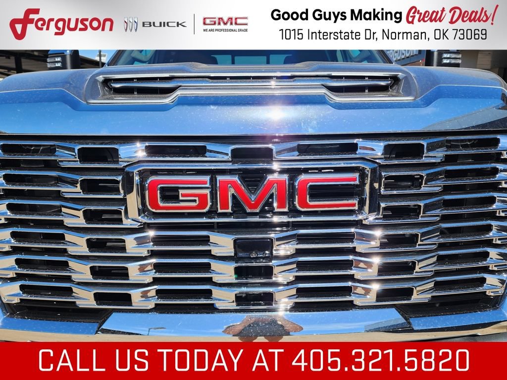 New 2026 GMC Sierra 2500 Denali w/ Denali Reserve Package AWD/4WD image 9