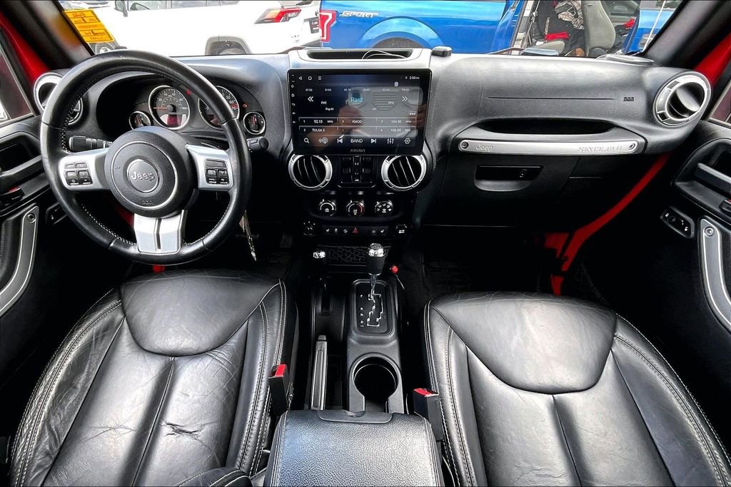 Used 2015 Jeep Wrangler Unlimited Rubicon image 7