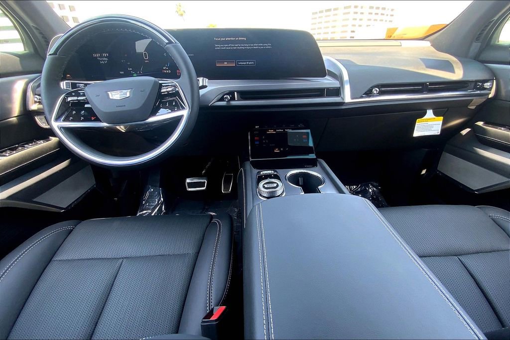 New 2026 Cadillac Vistiq Sport image 7