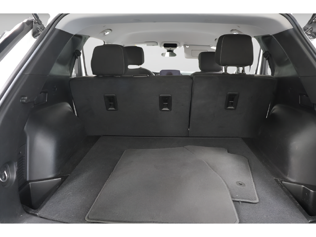 Used 2025 Chevrolet Blazer LT FWD image 26