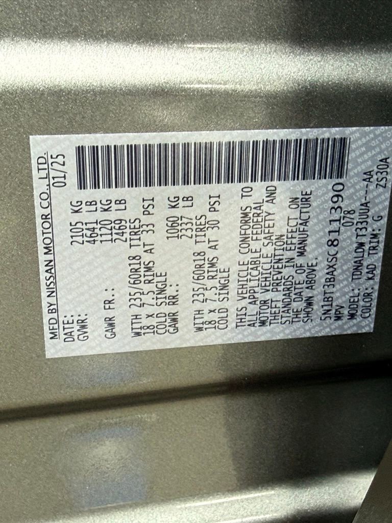 Used 2025 Nissan Rogue SV image 42