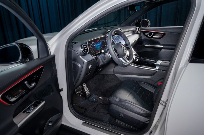 Certified 2026 Mercedes-Benz GLC 300 image 12