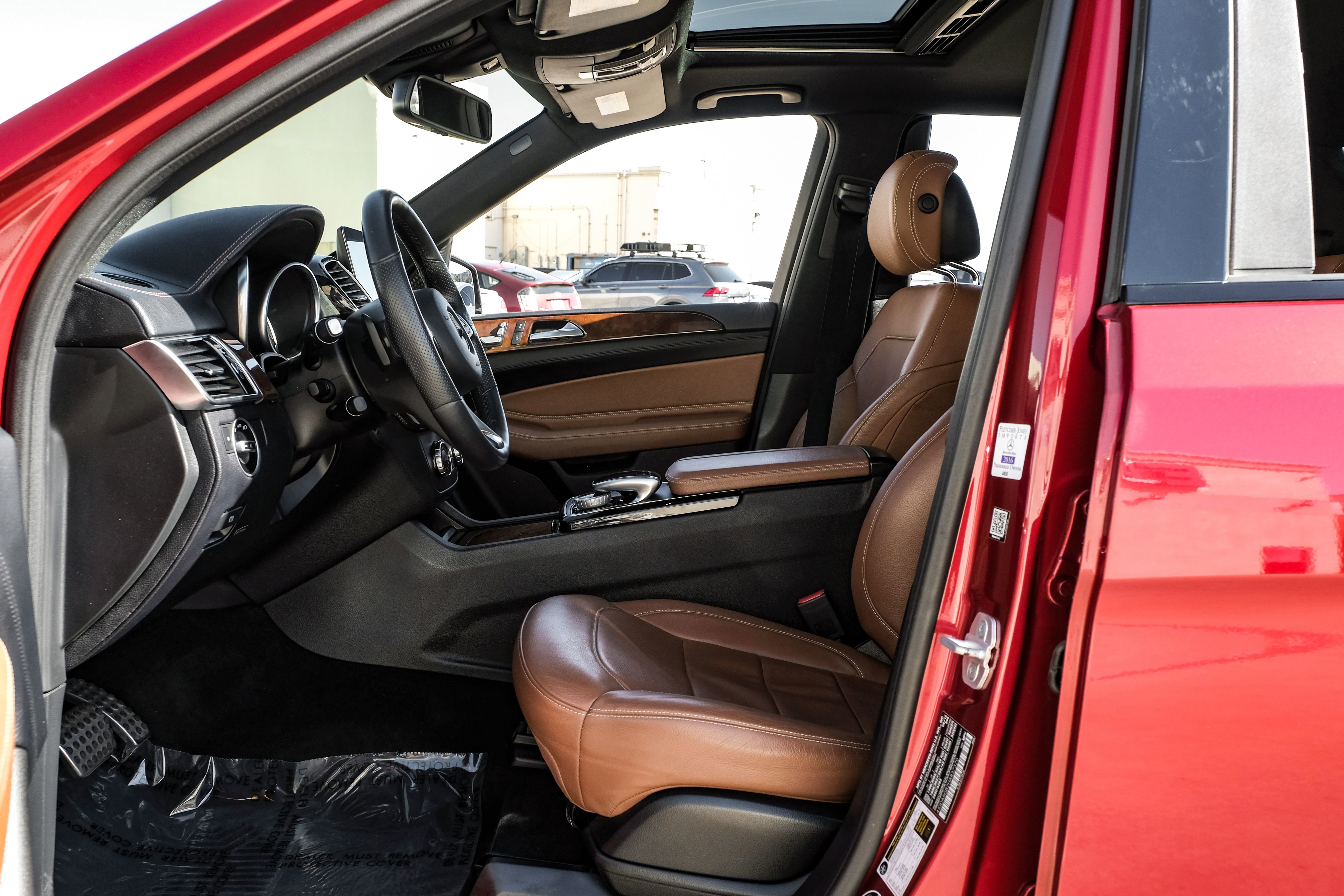 Used 2017 Mercedes-Benz GLE 400 4MATIC image 3