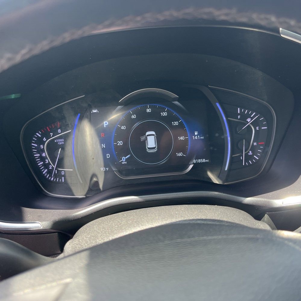 Used 2019 Hyundai Santa Fe AWD w/ Cargo Package image 20
