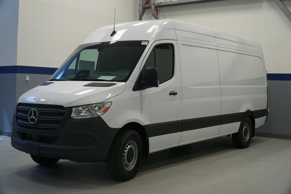 New 2025 Mercedes-Benz Sprinter 2500 image 3