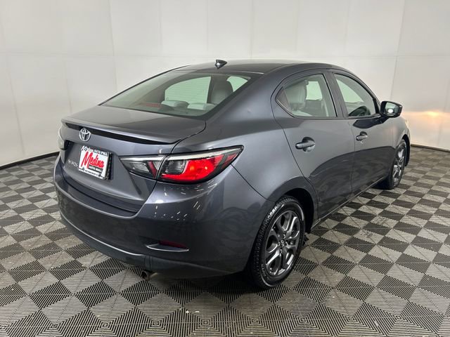 Used 2019 Toyota Yaris L image 6
