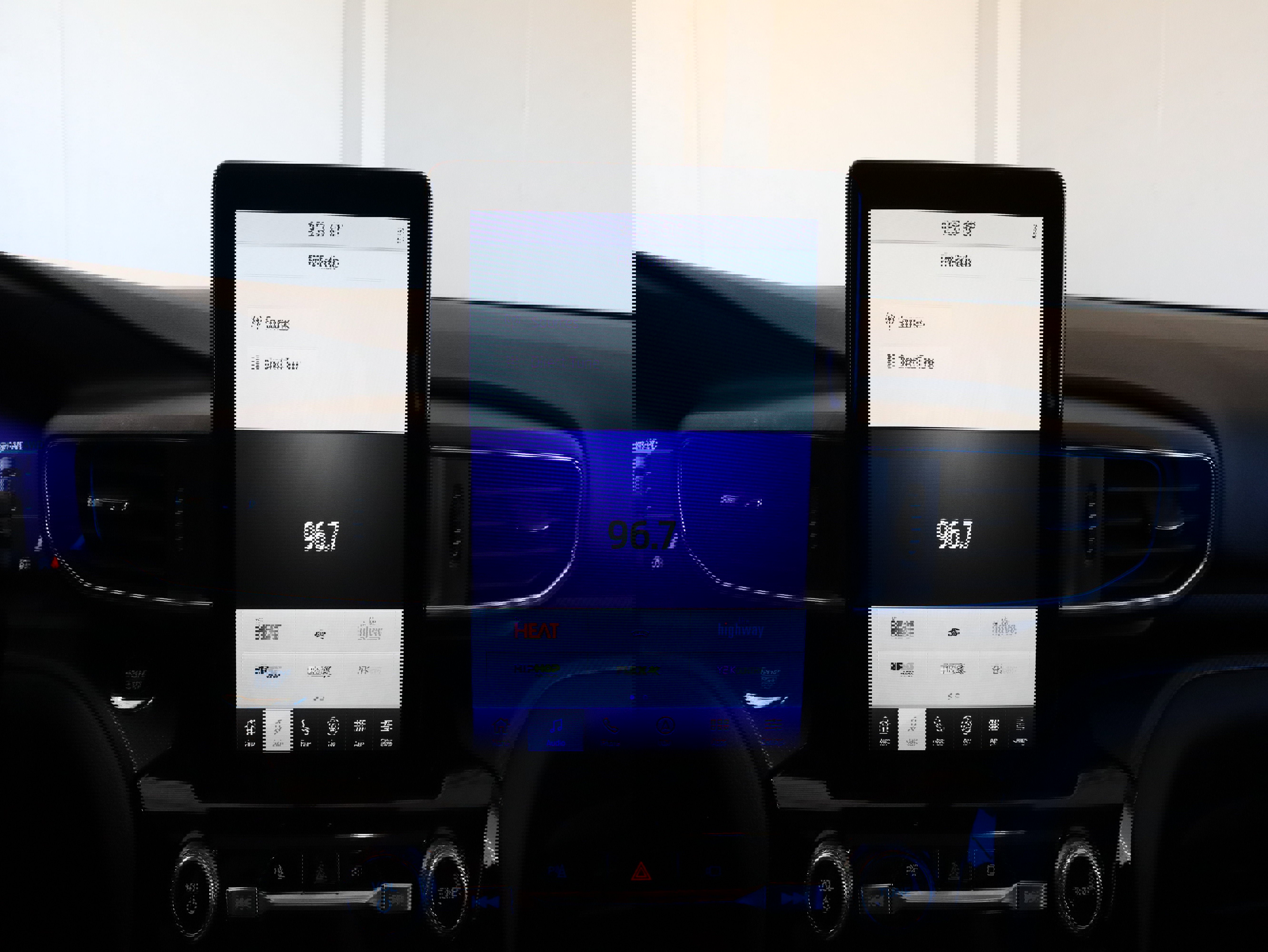 Used 2023 Ford Explorer ST w/ Equipment Group 401A image 27