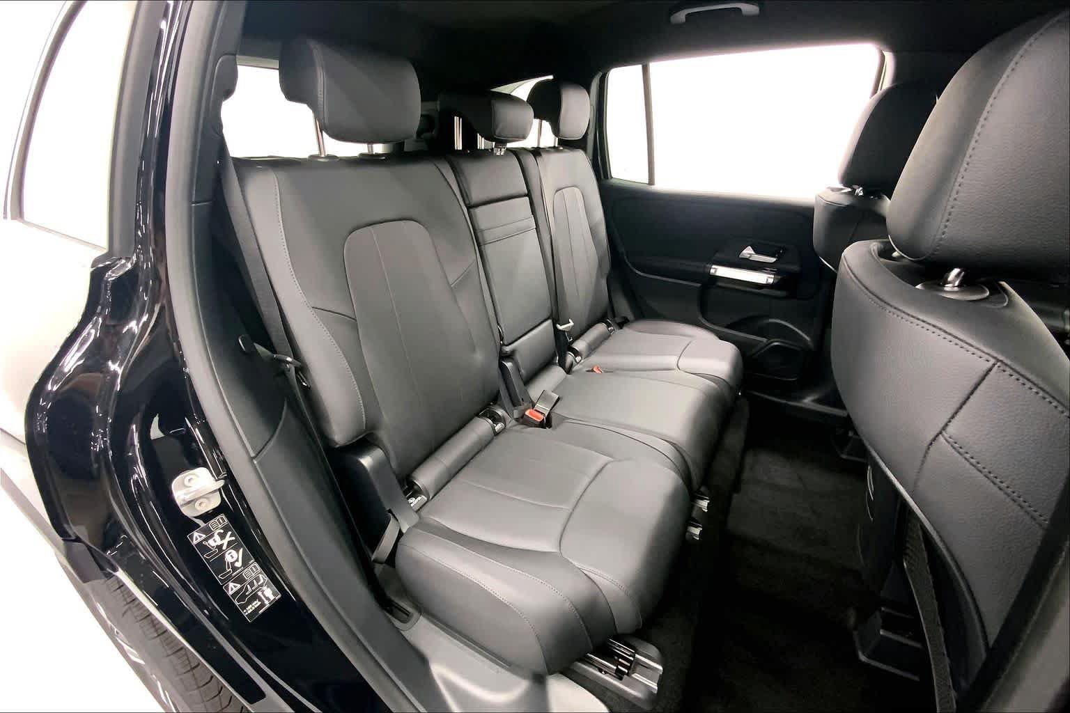 New 2026 Mercedes-Benz GLB 250 image 14