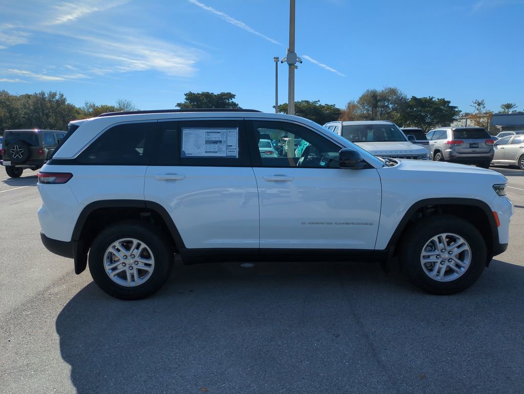 New 2025 Jeep Grand Cherokee Laredo w/ MOPAR Finishing Package RWD image 4