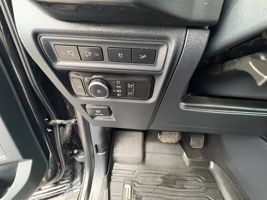 Certified 2022 Ford F150 XLT w/ Equipment Group 302A High image 19