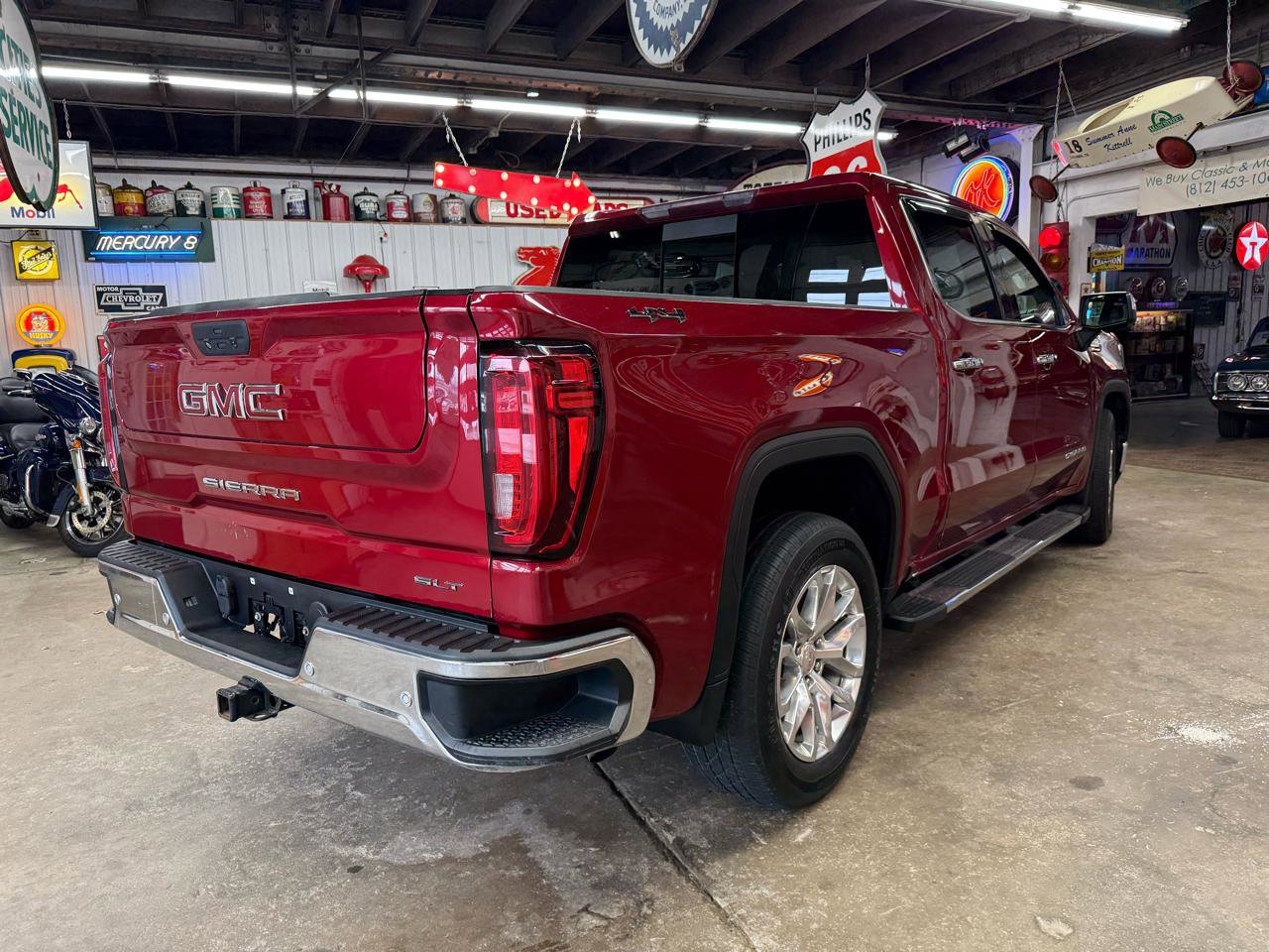 Used 2019 GMC Sierra 1500 SLT w/ SLT Premium Plus Package image 5