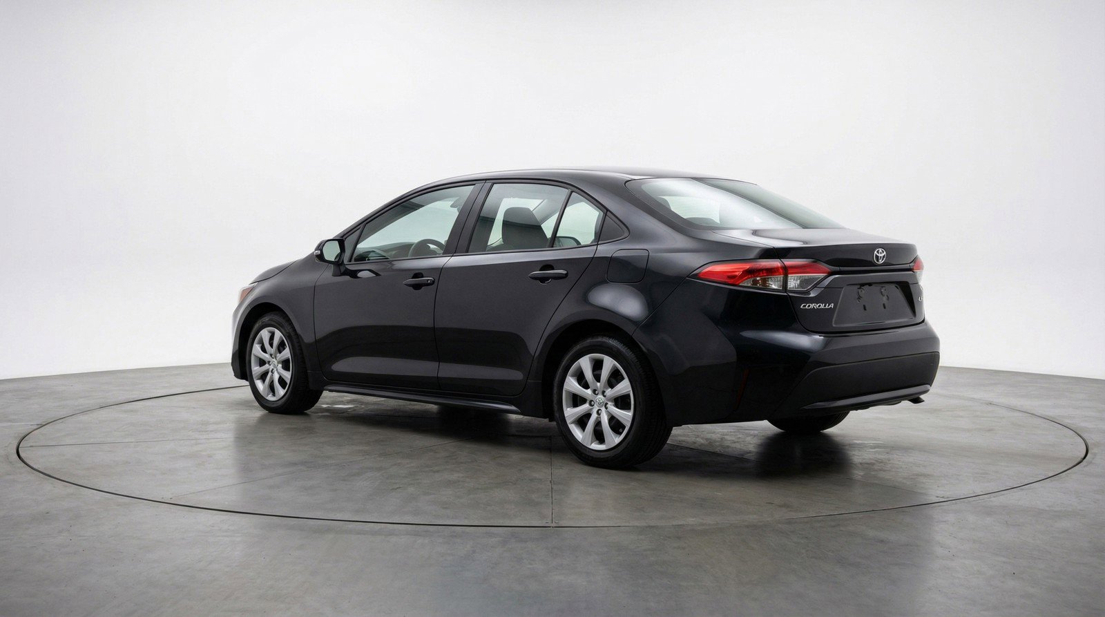 Used 2025 Toyota Corolla LE image 6