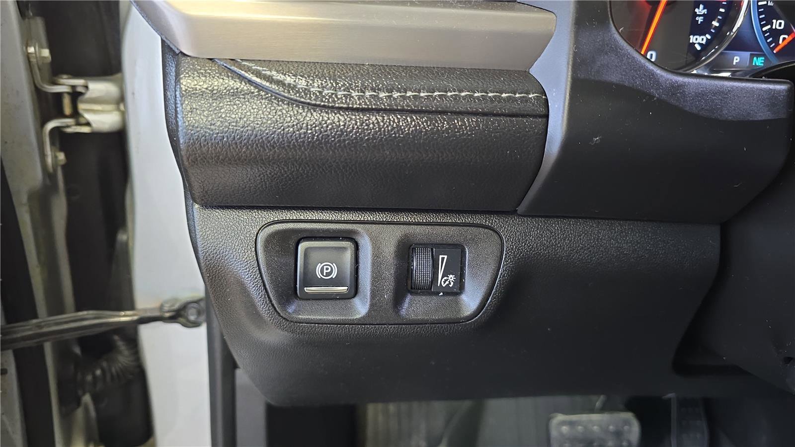 Used 2017 GMC Acadia Denali w/ Technology Package image 24