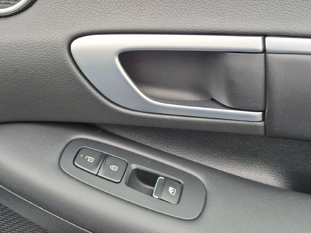 Used 2025 Hyundai Sonata SEL FWD image 34