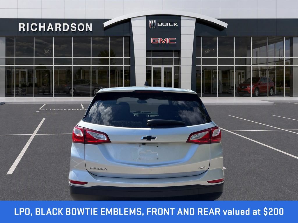 Used 2021 Chevrolet Equinox LS w/ LS Convenience Package AWD/4WD image 4