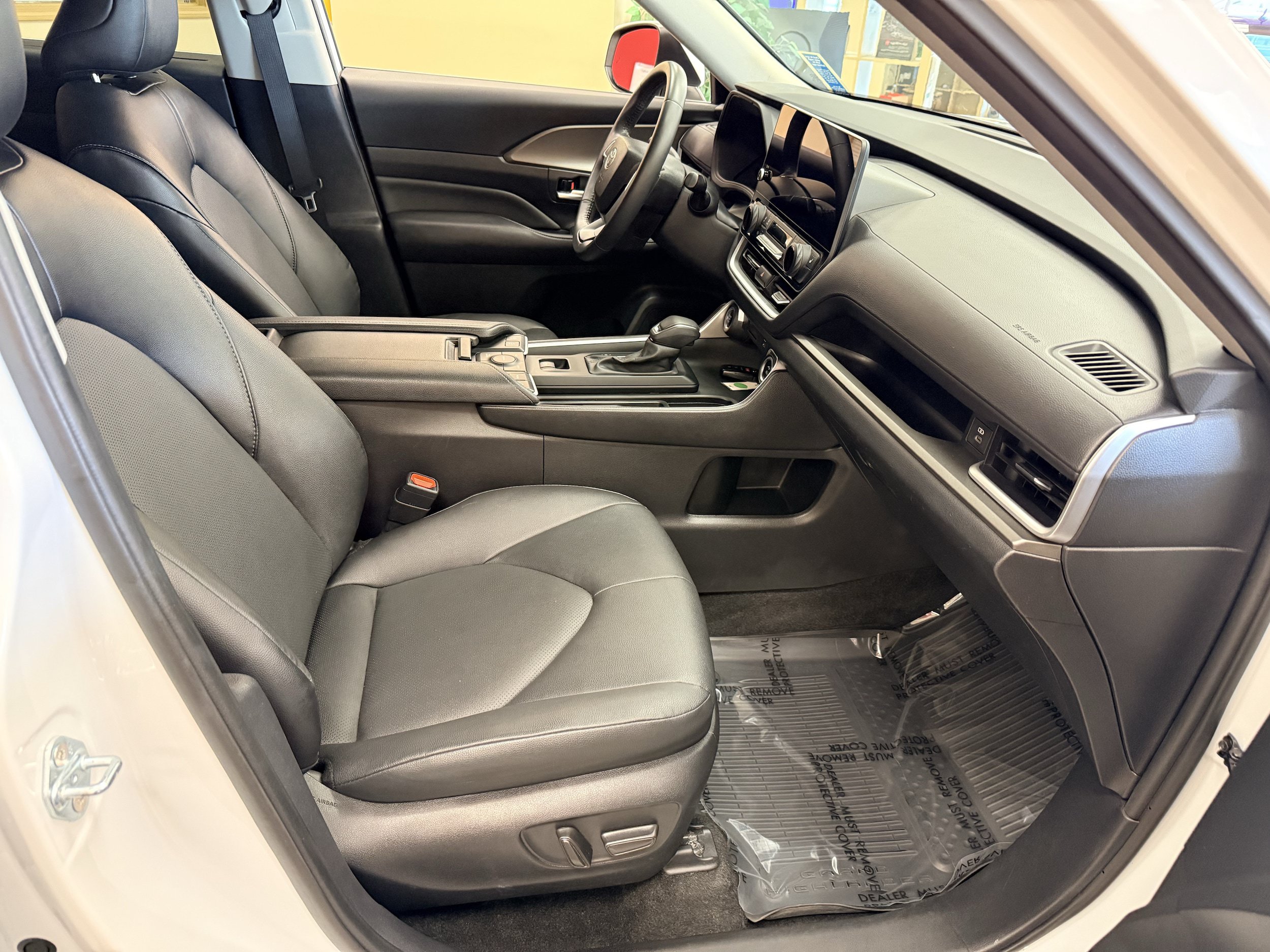 Used 2024 Toyota Grand Highlander AWD image 36