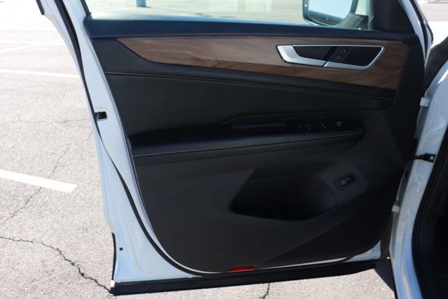 Used 2024 Volkswagen Atlas SE image 9