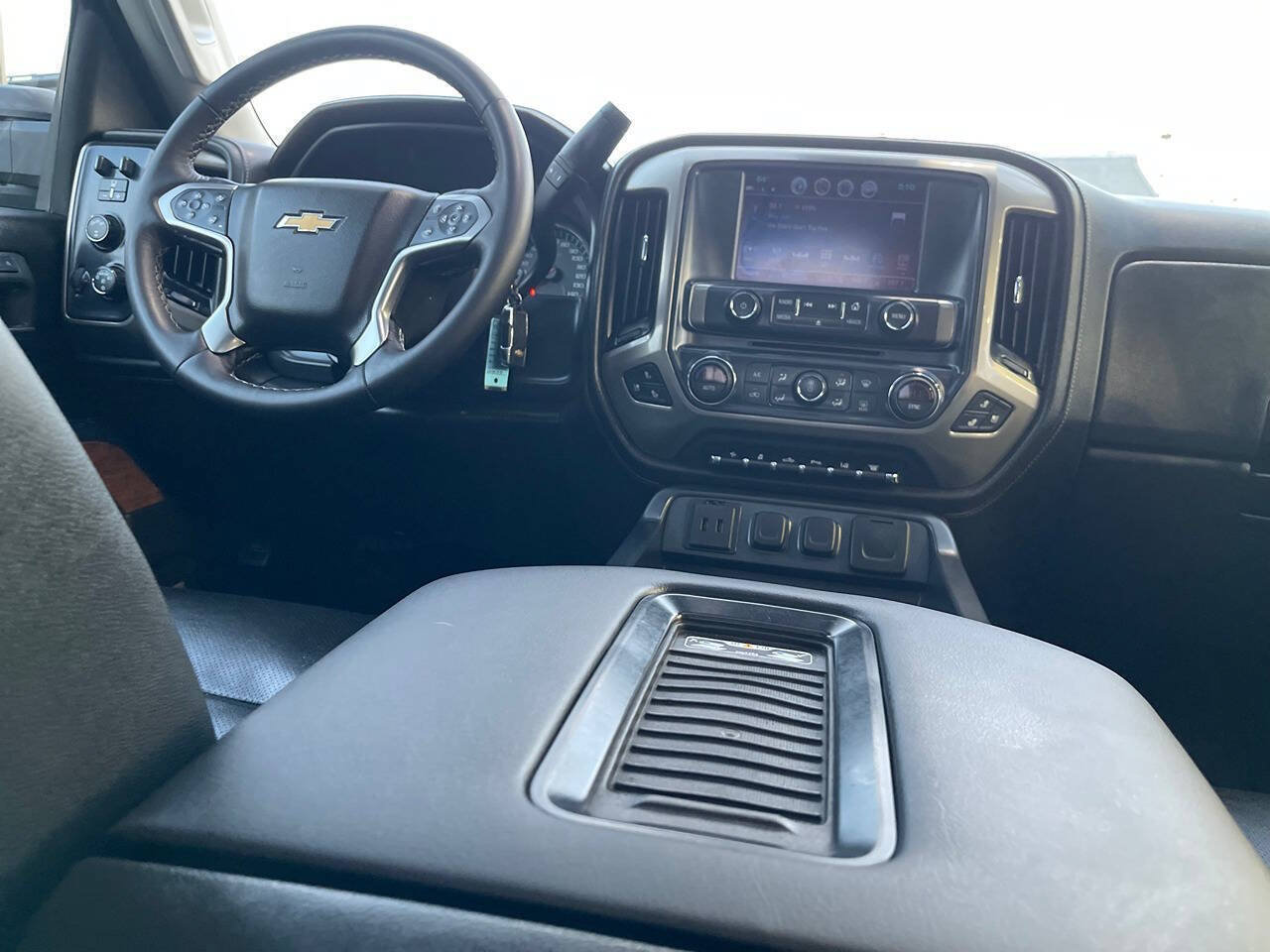 Used 2017 Chevrolet Silverado 3500 High Country w/ Duramax Plus Package AWD/4WD image 34