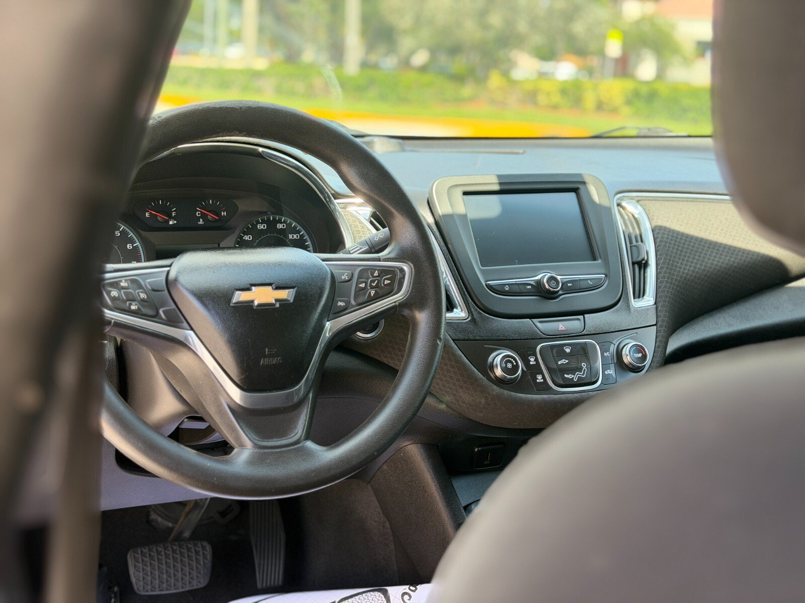 Used 2016 Chevrolet Malibu LT FWD image 12