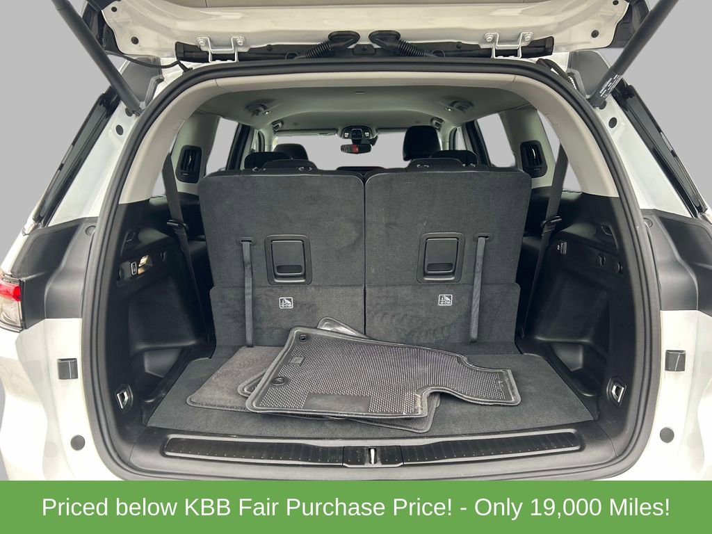 Used 2024 Jeep Grand Cherokee L Limited image 12