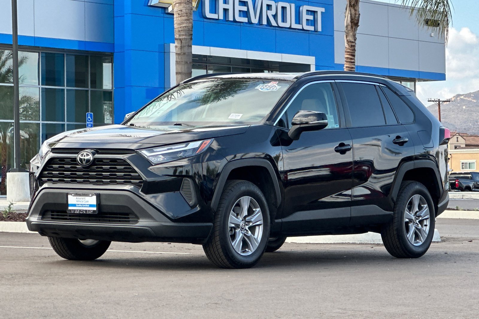 Used 2022 Toyota RAV4 XLE w/ Convenience Package image 8