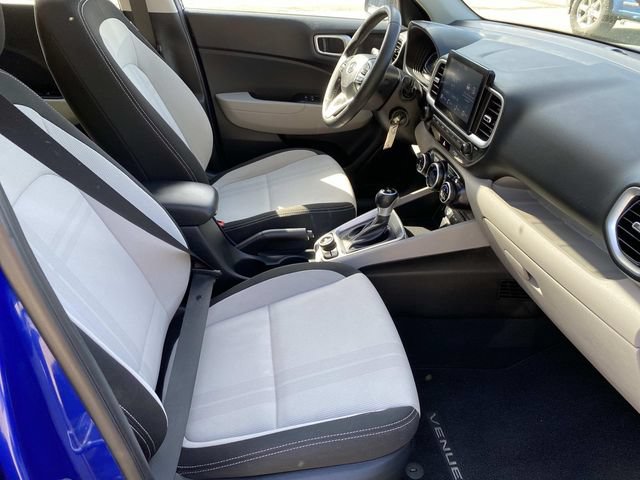 Used 2023 Hyundai Venue SEL w/ Cargo Package FWD image 20