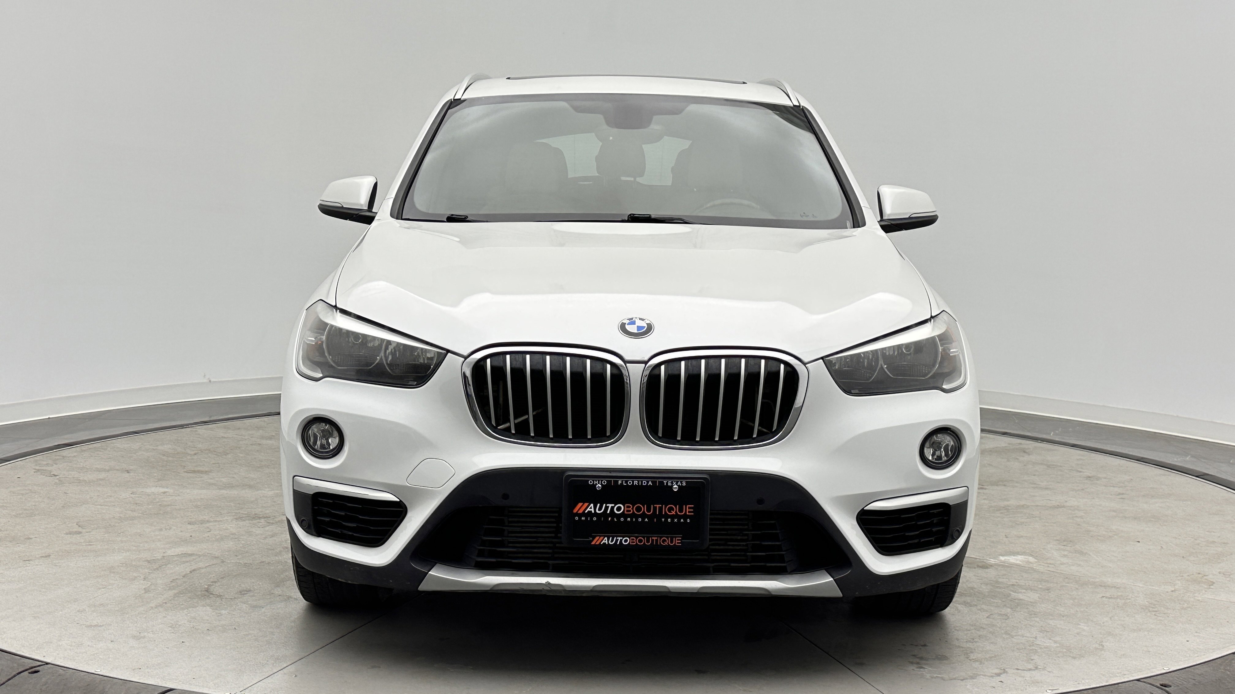 Used 2018 BMW X1 sDrive28i w/ Convenience Package FWD image 2