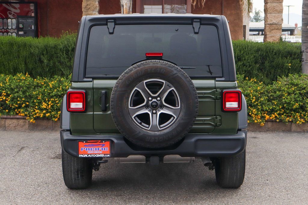 Used 2022 Jeep Wrangler Sport AWD/4WD image 7