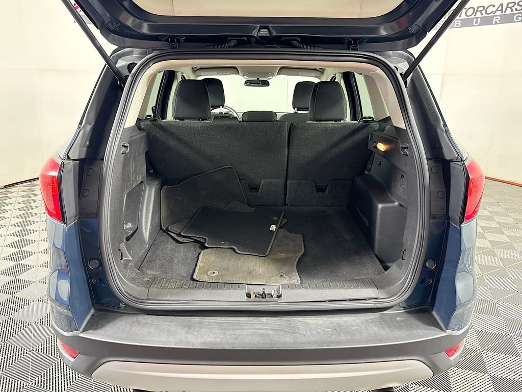 Used 2019 Ford Escape SE FWD image 24