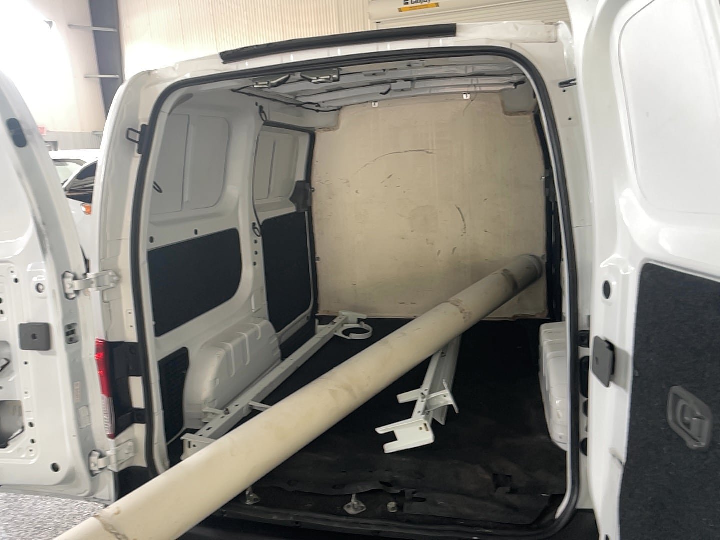 Used 2021 Nissan NV200 S FWD image 6