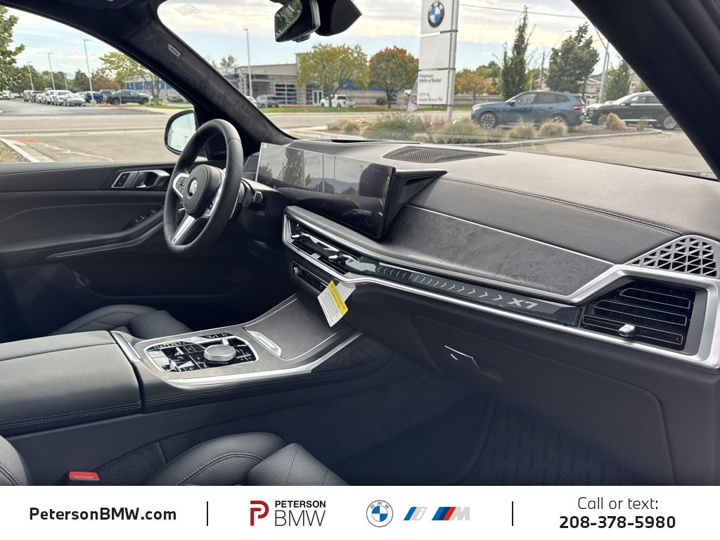 New 2026 BMW X7 xDrive40i w/ M Sport Package image 19