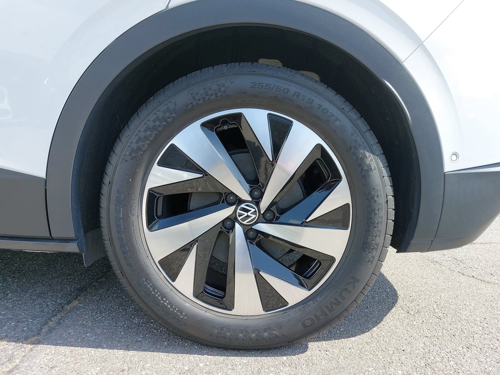 Used 2023 Volkswagen ID.4 Pro RWD image 37