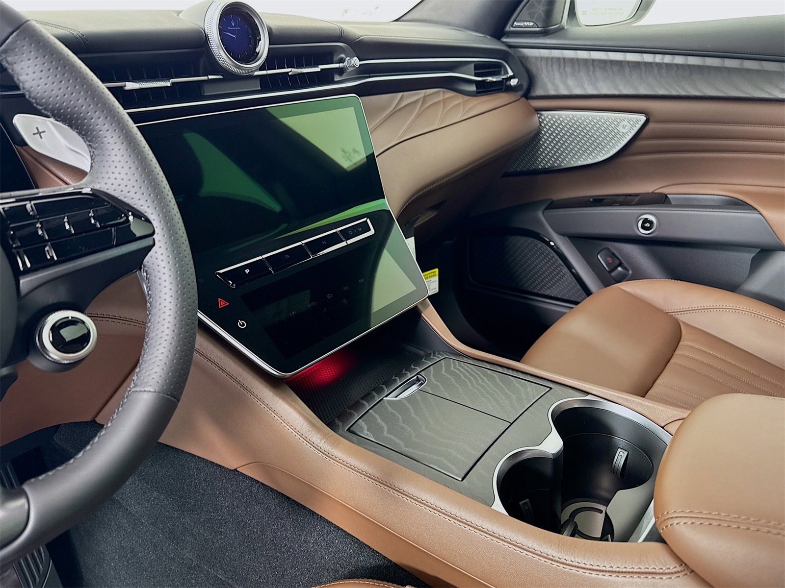 New 2025 Maserati Grecale GT image 14