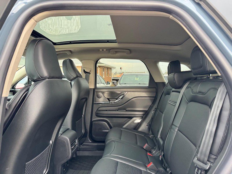 New 2025 Lincoln Corsair AWD w/ Equipment Group 101A image 11