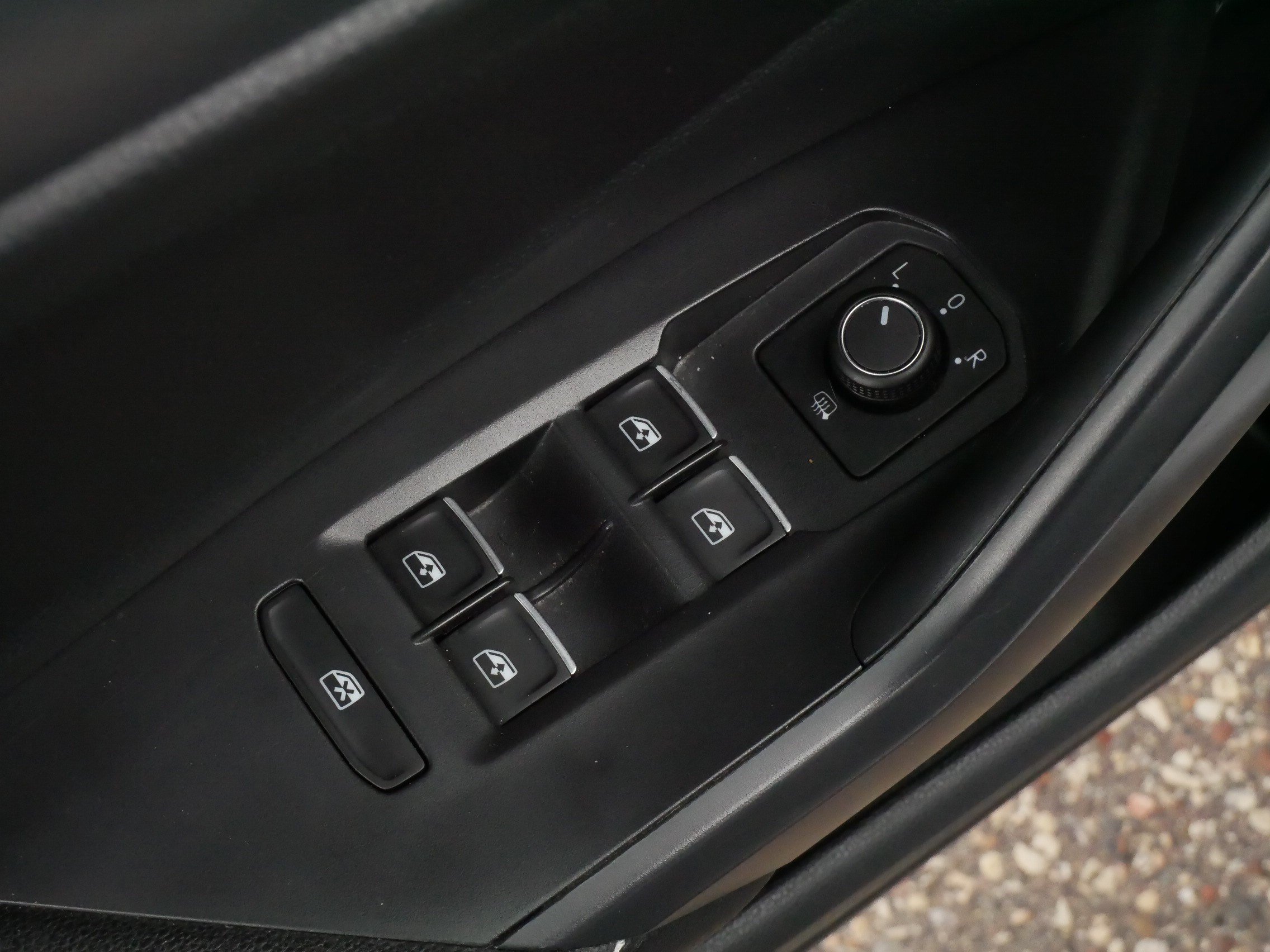 Certified 2024 Volkswagen Jetta SE FWD image 19