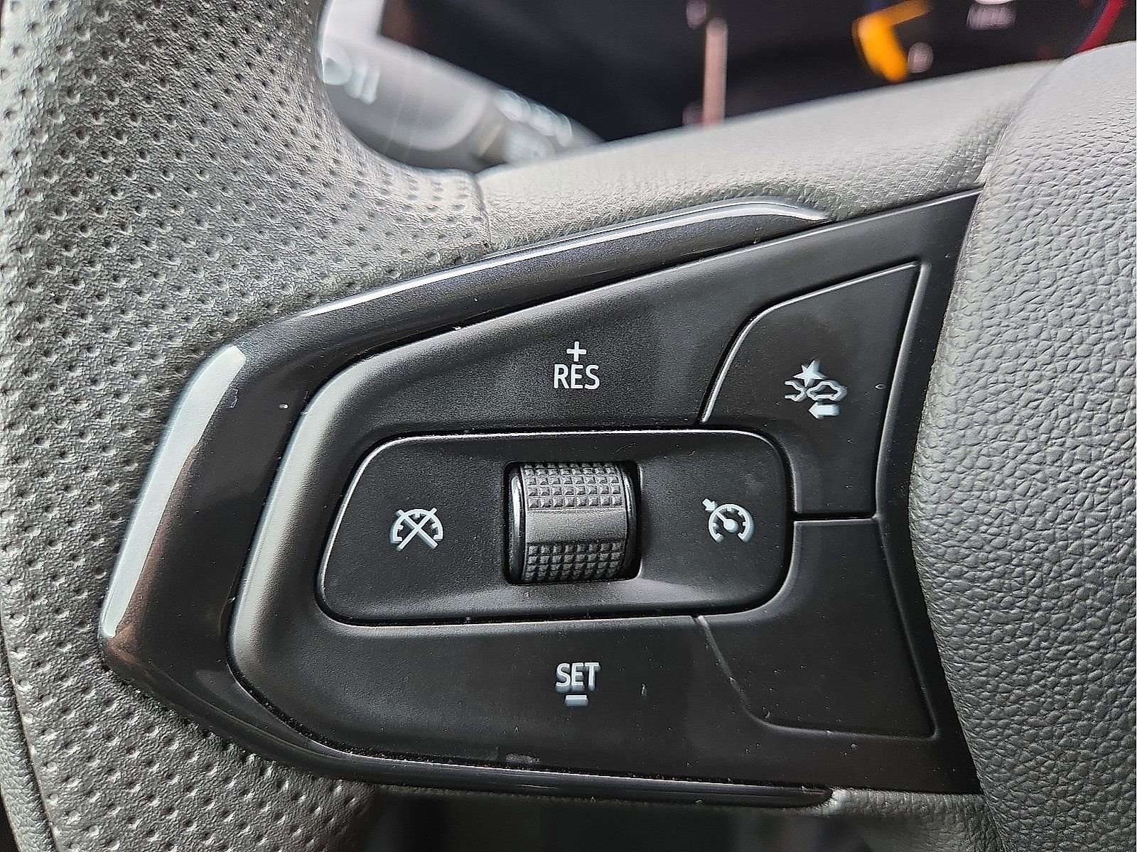 Used 2025 Chevrolet TrailBlazer LT AWD/4WD image 19